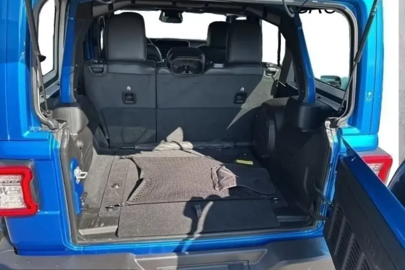 Jeep Wrangler din 2025 cu 4.200 km - oferta JEE206742 - foto 13