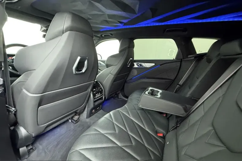 BMW XM (Seria X) din 2023 cu 106.442 km - oferta BMW206743 - foto 25