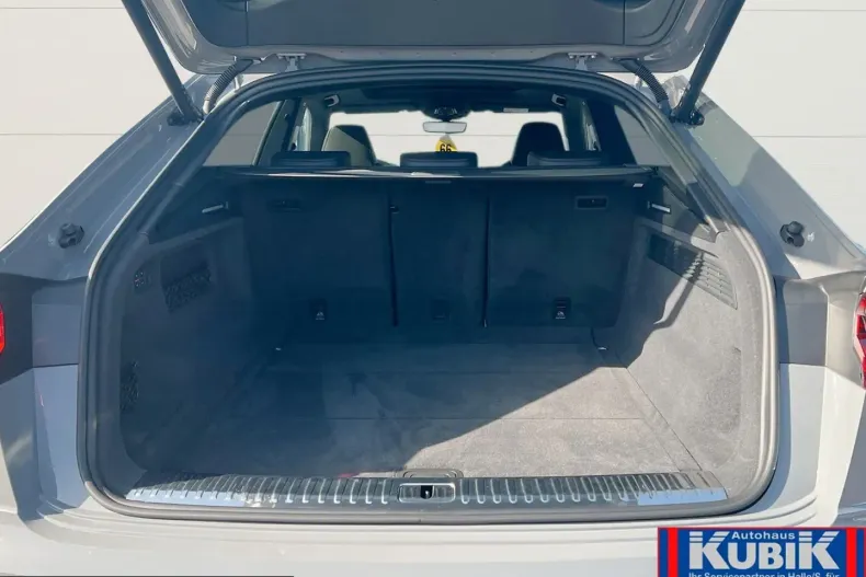 Audi RSQ8 din 2023 cu 19.749 km - oferta AUD206750 - foto 16