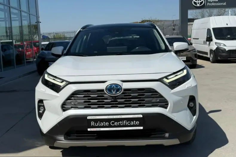 Toyota RAV4 din 2023 cu 62.732 km - oferta TOY206753 - foto 3