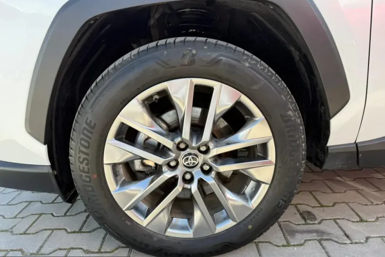 Toyota RAV4 din 2023 cu 62.732 km - oferta TOY206753 - foto 10