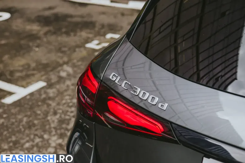 Mercedes-Benz GLC 300 (Clasa GLC) din 2023 cu 58.000 km - oferta MER206758 - foto 11