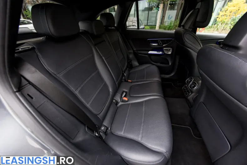 Mercedes-Benz GLC 300 (Clasa GLC) din 2023 cu 58.000 km - oferta MER206758 - foto 17