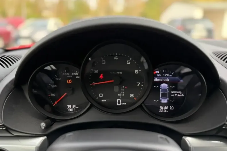 Porsche Boxster din 2024 cu 7.818 km - oferta POR206759 - foto 9