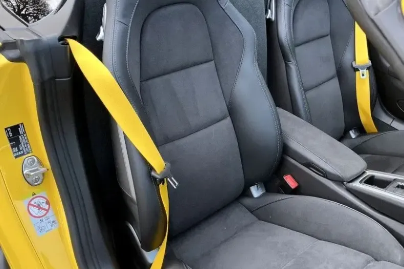 Porsche Boxster din 2023 cu 4.000 km - oferta POR206760 - foto 35