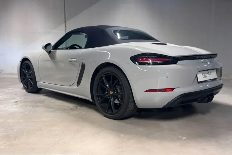 Porsche Boxster din 2022 cu 22.400 km - oferta POR206761 - foto 4