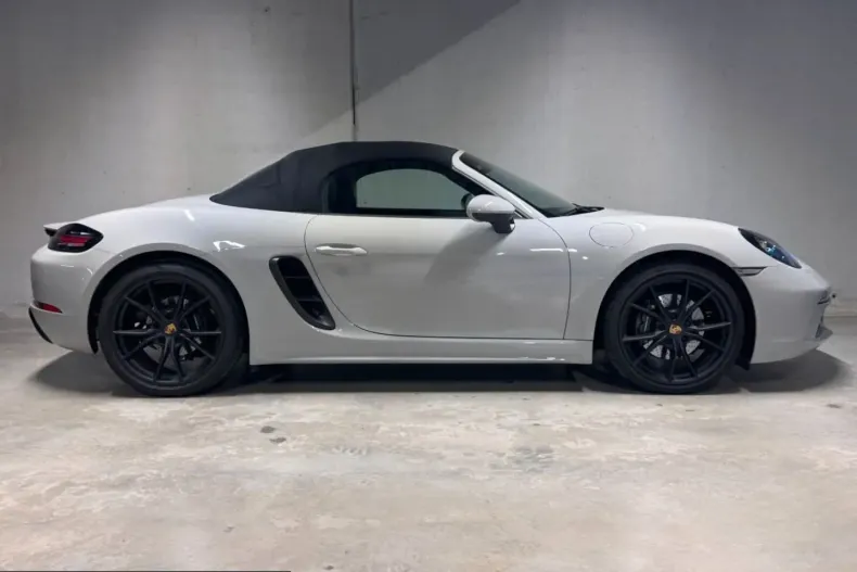 Porsche Boxster din 2022 cu 22.400 km - oferta POR206761 - foto 7