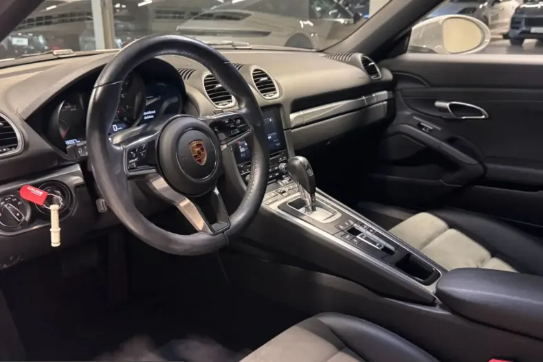 Porsche Boxster din 2022 cu 22.400 km - oferta POR206761 - foto 13