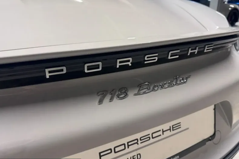 Porsche Boxster din 2022 cu 22.400 km - oferta POR206761 - foto 27