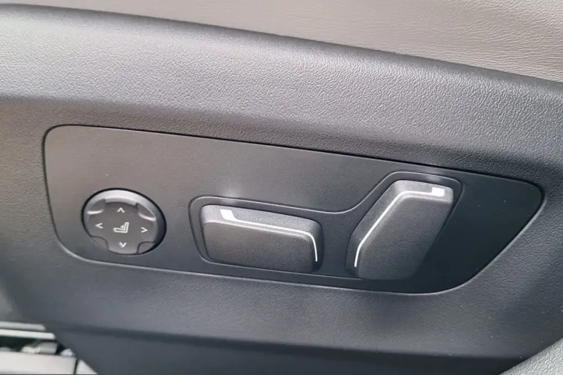 BMW M5 (Seria 5) din 2025 cu 4.843 km - oferta BMW206768 - foto 8