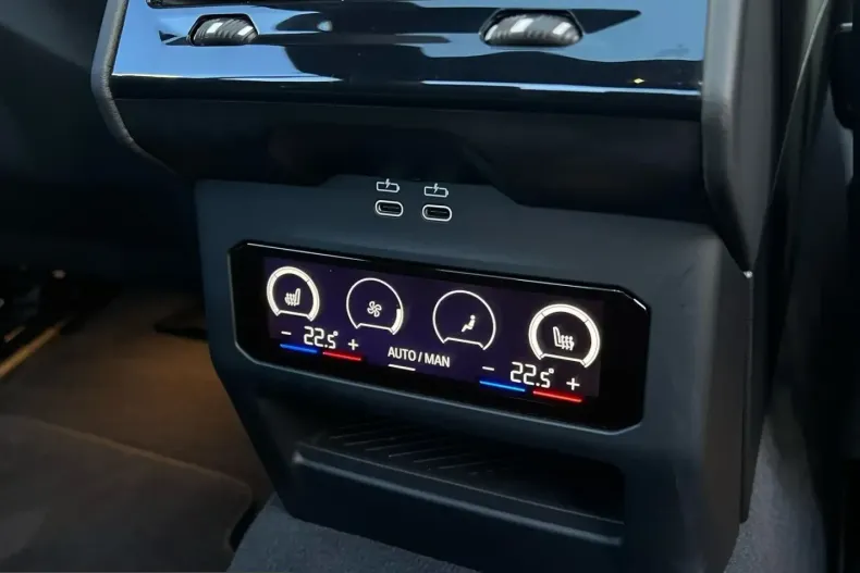 BMW M5 (Seria 5) din 2025 cu 5.282 km - oferta BMW206770 - foto 14