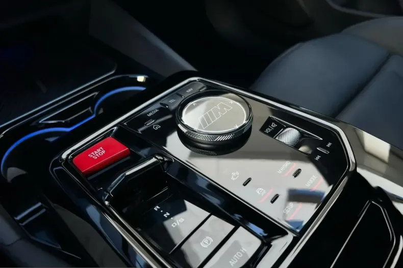 BMW M5 (Seria 5) din 2025 cu 5.282 km - oferta BMW206770 - foto 17