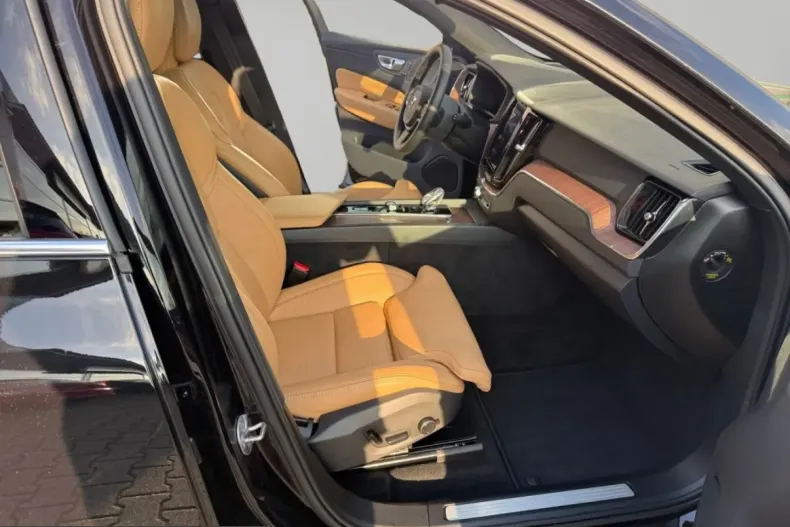 Volvo XC60 din 2025 cu 24.499 km - oferta VOL206776 - foto 15