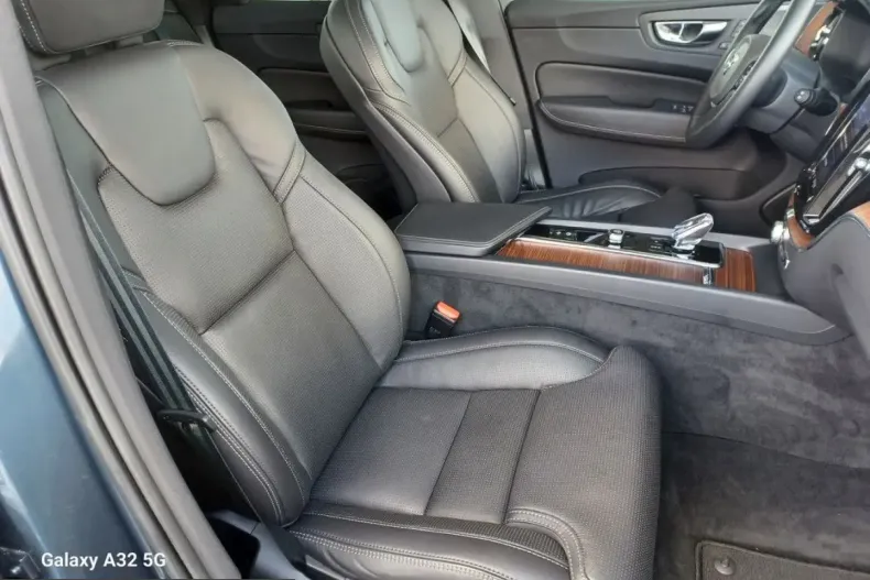 Volvo XC60 din 2024 cu 19.350 km - oferta VOL206778 - foto 9