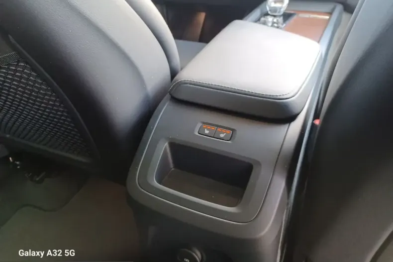 Volvo XC60 din 2024 cu 19.350 km - oferta VOL206778 - foto 13