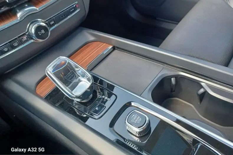 Volvo XC60 din 2024 cu 19.350 km - oferta VOL206778 - foto 30