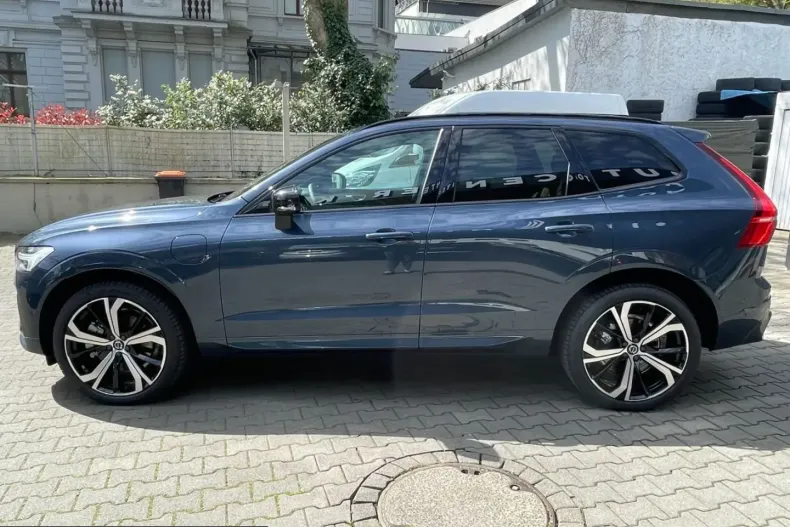 Volvo XC60 din 2024 cu 4.836 km - oferta VOL206780 - foto 3