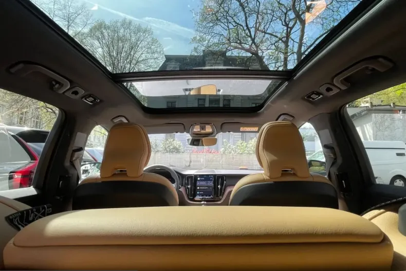 Volvo XC60 din 2024 cu 4.836 km - oferta VOL206780 - foto 12