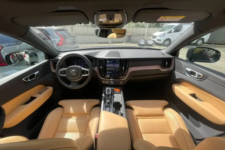 Volvo XC60 din 2024 cu 4.836 km - oferta VOL206780 - foto 16