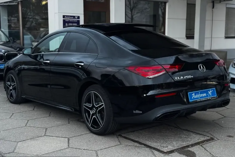 Mercedes-Benz CLA 250 (Clasa CLA) din 2021 cu 52.000 km - oferta MER206784 - foto 7