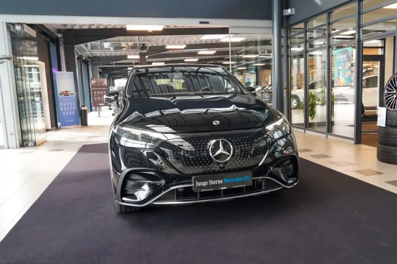 Mercedes-Benz EQE din 2024 cu 16.831 km - oferta MER206790 - foto 3