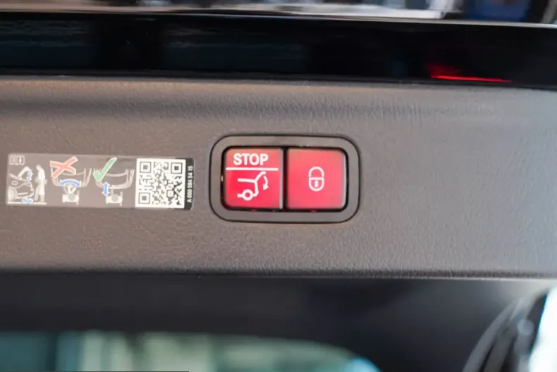 Mercedes-Benz EQE din 2024 cu 16.831 km - oferta MER206790 - foto 9