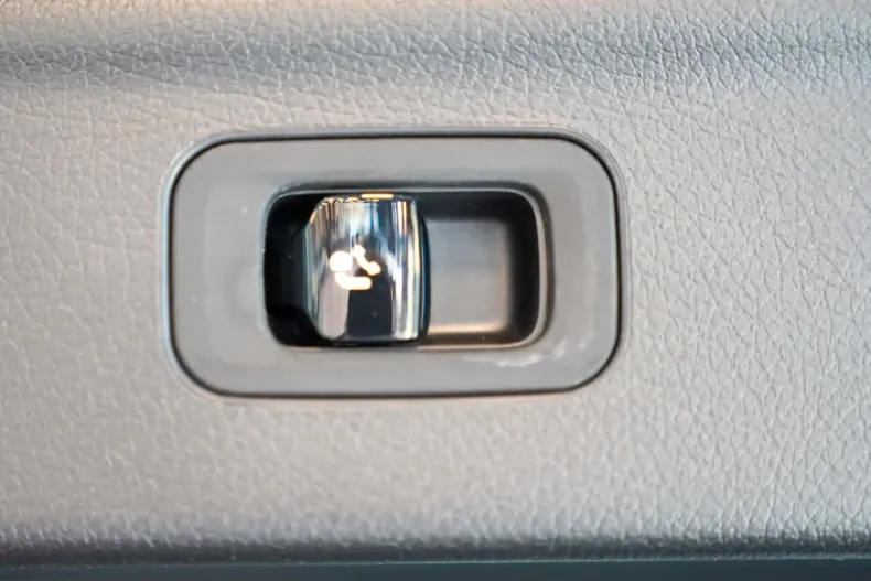 Mercedes-Benz EQE din 2024 cu 16.831 km - oferta MER206790 - foto 10