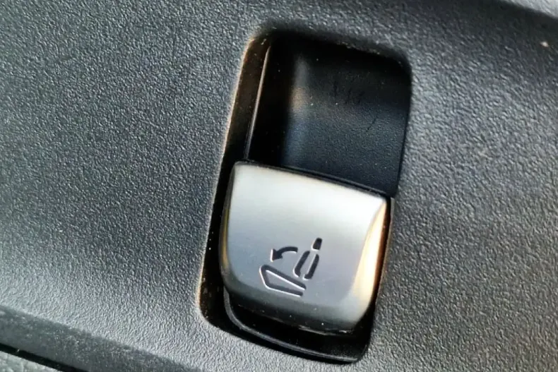 Mercedes-Benz GLC 200 (Clasa GLC) din 2021 cu 99.948 km - oferta MER206791 - foto 6