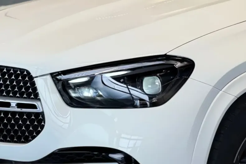 Mercedes-Benz GLE 300 (Clasa GLE) din 2025 cu 9.845 km - oferta MER206792 - foto 5