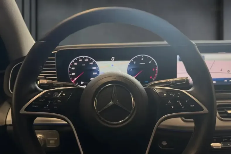 Mercedes-Benz GLE 300 (Clasa GLE) din 2025 cu 9.845 km - oferta MER206792 - foto 10