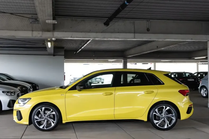 Audi A3 din 2023 cu 52.359 km - oferta AUD206796 - foto 2