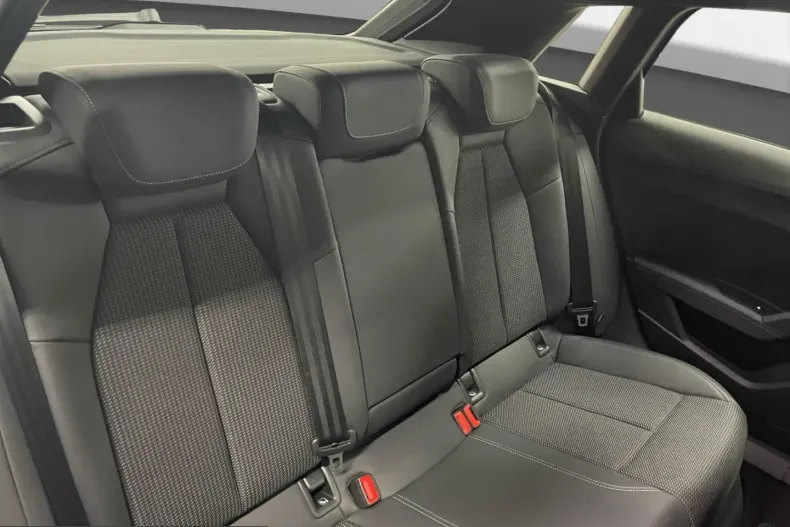 Audi Audi A3 din 2022 cu 19.690 km - oferta AUD206797 - foto 16