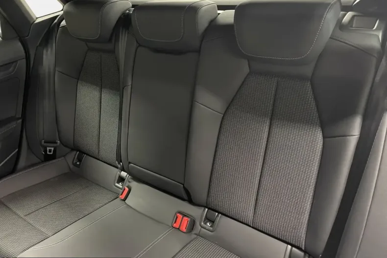 Audi Audi A3 din 2022 cu 19.690 km - oferta AUD206797 - foto 17