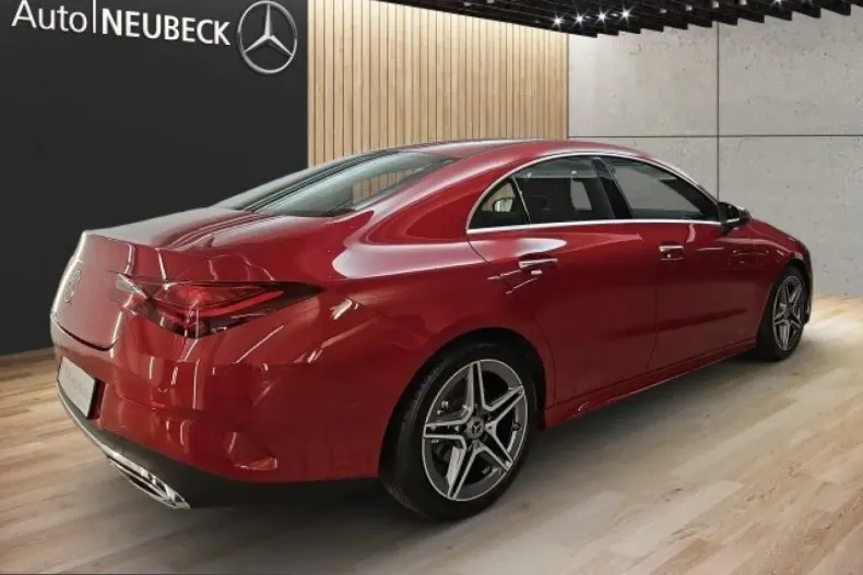 Mercedes-Benz CLA 220 (Clasa CLA) din 2024 cu 8.000 km - oferta MER206803 - foto 4