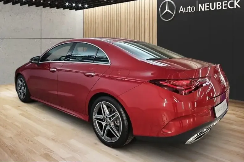 Mercedes-Benz CLA 220 (Clasa CLA) din 2024 cu 8.000 km - oferta MER206803 - foto 6