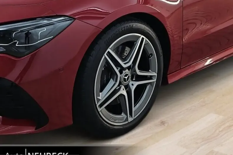 Mercedes-Benz CLA 220 (Clasa CLA) din 2024 cu 8.000 km - oferta MER206803 - foto 8