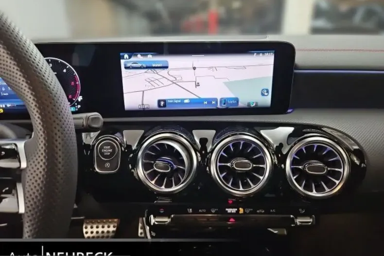 Mercedes-Benz CLA 220 (Clasa CLA) din 2024 cu 8.000 km - oferta MER206803 - foto 12