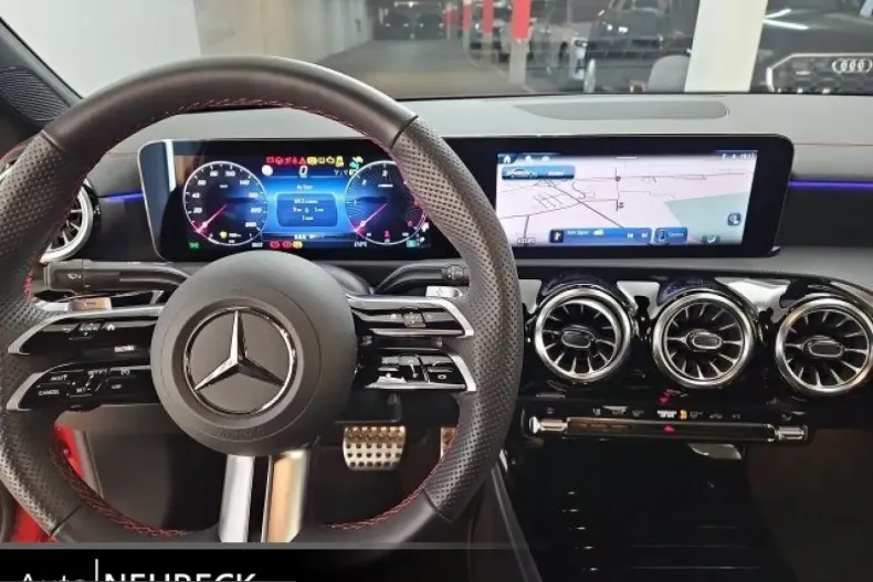 Mercedes-Benz CLA 220 (Clasa CLA) din 2024 cu 8.000 km - oferta MER206803 - foto 14