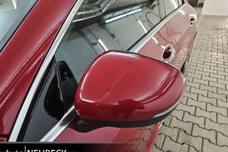 Mercedes-Benz CLA 220 (Clasa CLA) din 2024 cu 8.000 km - oferta MER206803 - foto 23