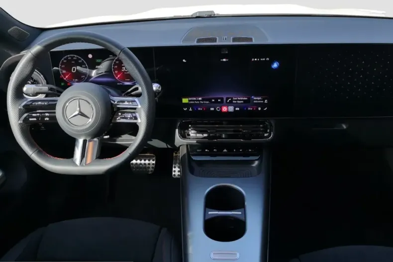 Mercedes-Benz CLA 350 (Clasa CLA) din 2025 cu 12.904 km - oferta MER206805 - foto 9