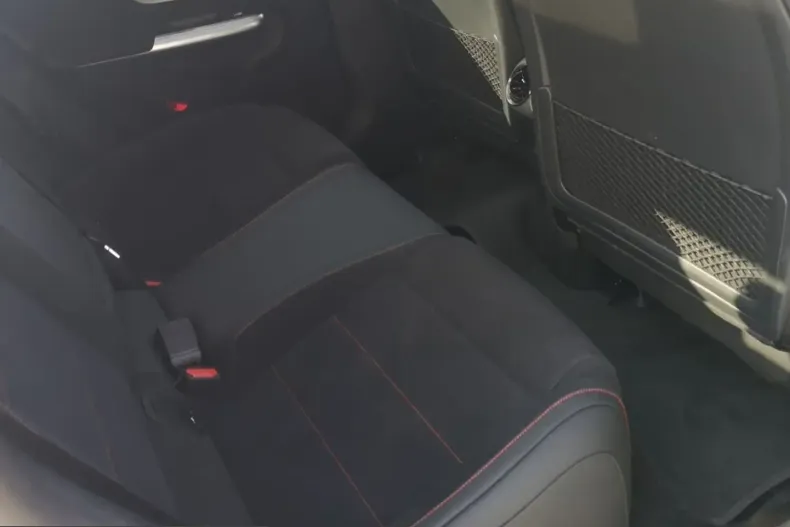 Mercedes-Benz CLA 350 (Clasa CLA) din 2025 cu 12.904 km - oferta MER206805 - foto 17