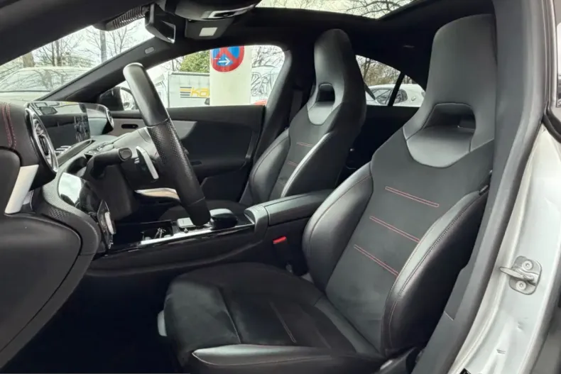 Mercedes-Benz CLA 200 (Clasa CLA) din 2023 cu 59.800 km - oferta MER206807 - foto 8