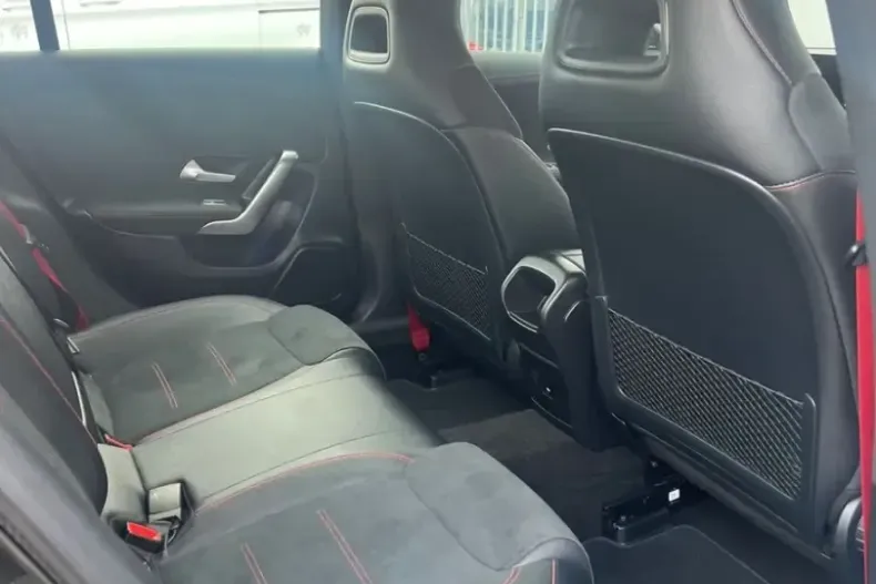 Mercedes-Benz CLA 35 AMG (Clasa CLA) din 2024 cu 10.640 km - oferta MER206808 - foto 15