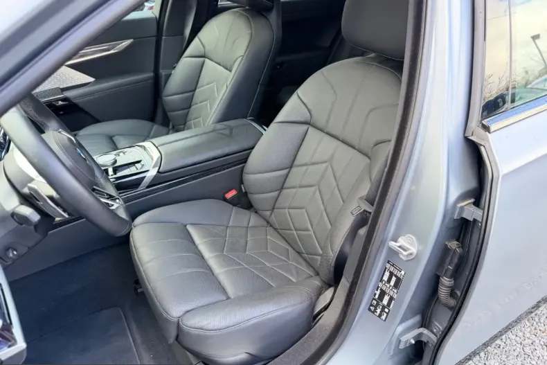 BMW 740 (Seria 7) din 2024 cu 21.436 km - oferta BMW206813 - foto 10