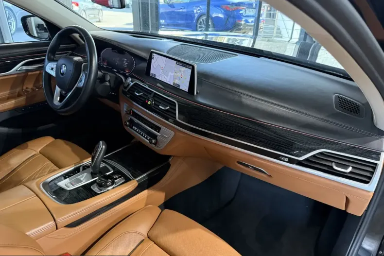 BMW 750 (Seria 7) din 2021 cu 95.595 km - oferta BMW206814 - foto 15