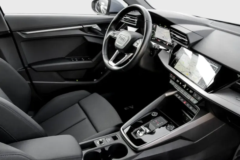 Audi A3 din 2022 cu 40.370 km - oferta AUD206823 - foto 3