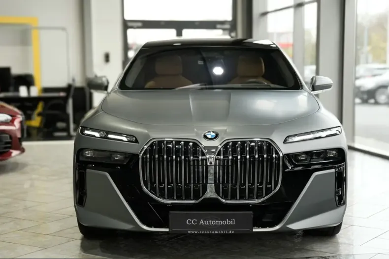 BMW 740 (Seria 7) din 2025 cu 22.655 km - oferta BMW206827 - foto 7