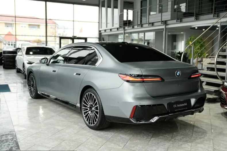 BMW 740 (Seria 7) din 2025 cu 22.655 km - oferta BMW206827 - foto 11