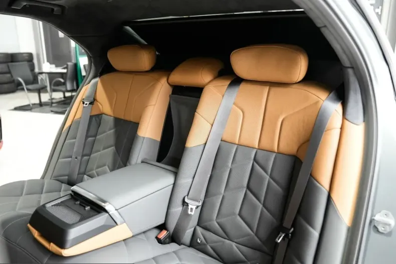 BMW 740 (Seria 7) din 2025 cu 22.655 km - oferta BMW206827 - foto 35