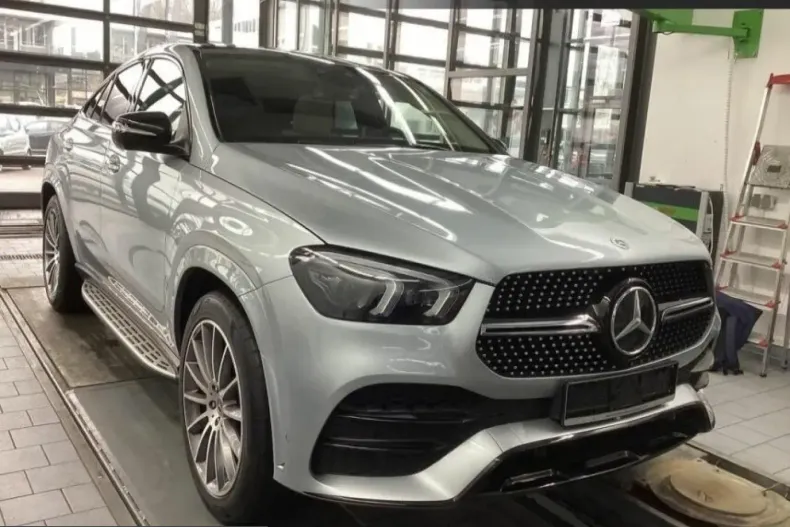 Mercedes-Benz GLE 400 (Clasa GLE) din 2024 cu 58.950 km - oferta MER206834 - foto 1